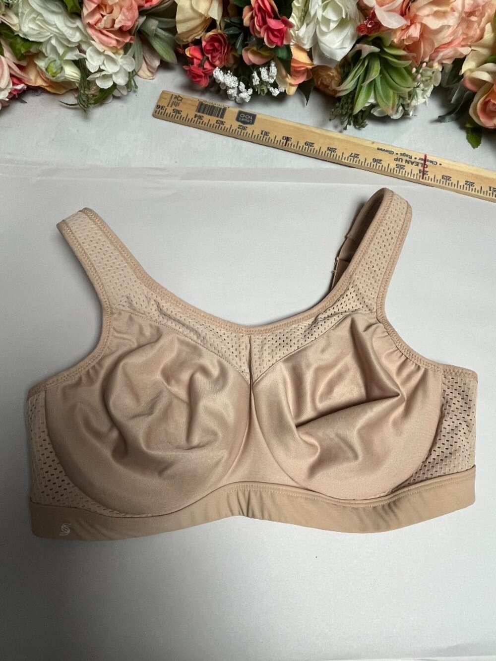 Glamorise 9066 Full Figure Wirefree Sports Bra Beige 38B